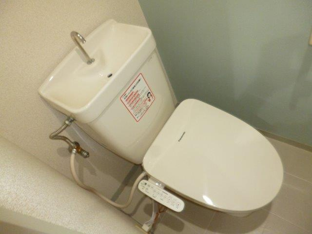 楠小路Ｂのトイレ|ウォシュレット