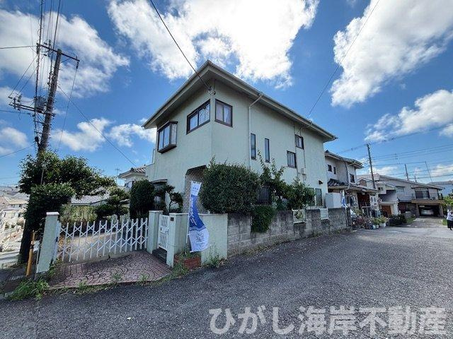 藤沢市善行5丁目　売地の外観|約40.7坪の北東角地。高台ならではの開放感と陽当たりが魅力です。建築条件はなく、お好きなハウスメーカーで理想の住まいを建築できます。