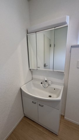 草戸町4丁目　2/2の独立洗面台