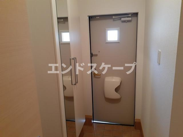 プロムナードⅡの玄関|高崎、前橋のお部屋探しはエンドスケープまで！お客様の理想お聞かせ下さい♪
