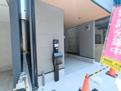 【外観】 | 香ヶ丘町１丁　新築一戸建 | 駐車１台可能！愛車の置き場所に困らないですね♪