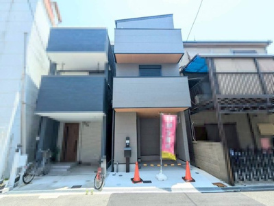 【外観】 | 香ヶ丘町１丁　新築一戸建 | 現況完成済みですので、お忙しい方でもお仕事帰り等にご内覧頂けます♪