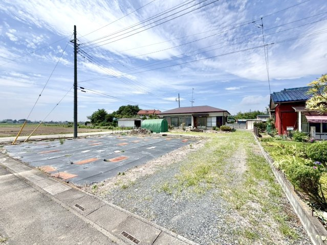 【中古戸建】羽生市大字上新郷の外観|■外観｜外構や植栽の計画次第で、リゾートのような非日常間のある空間づくりも可能です♪