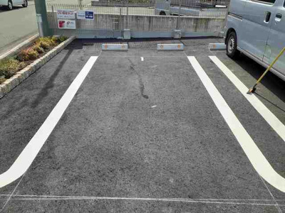 【駐車場】 | 雅　六番館 | 駐車場に車を止められます