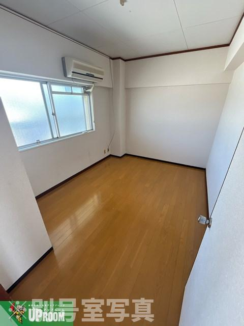 大平コーポラスⅠの洋室