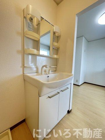 メゾン西林の洗面所