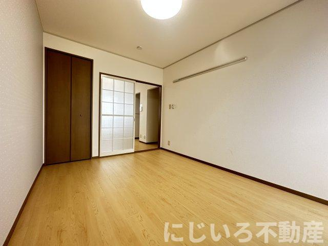 メゾン西林の居間・リビング