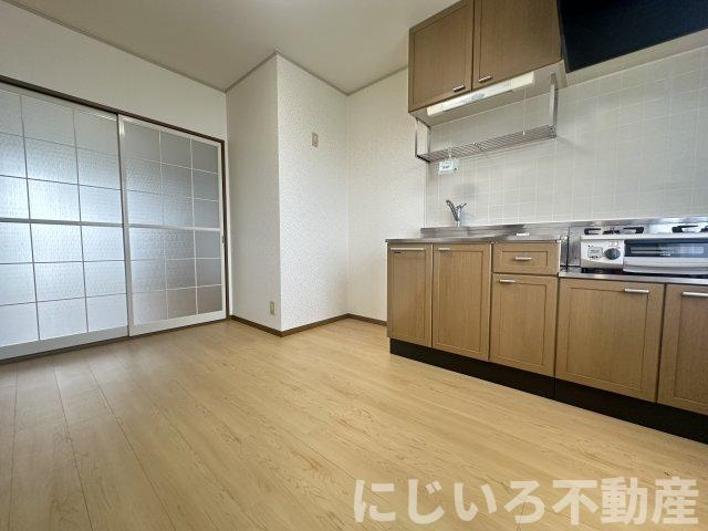 メゾン西林の居間・リビング