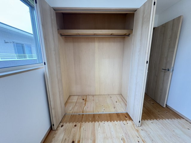 中古住宅　富士市森島｜木のぬくもりを感じる、やさしい家の収納