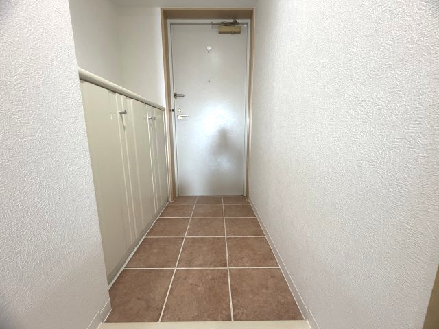 嵯峨クレセーヌ神戸西の玄関