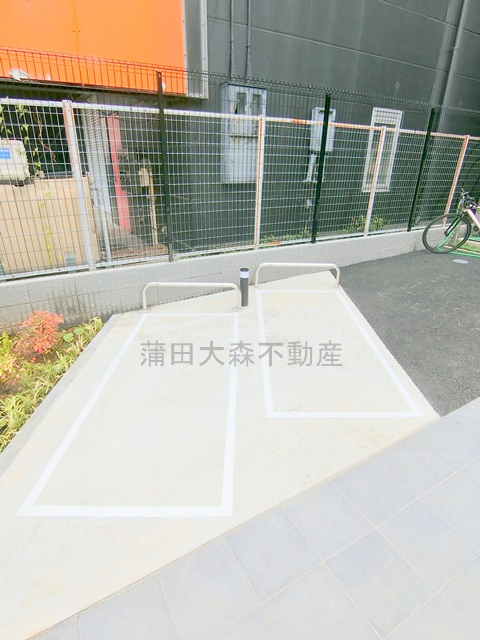 リクエスト東京西六郷のその他共用部分|バイク置き場　空き状況等詳細はお問合せください。
