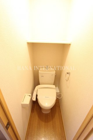 レオパレスナイス五井812のトイレ