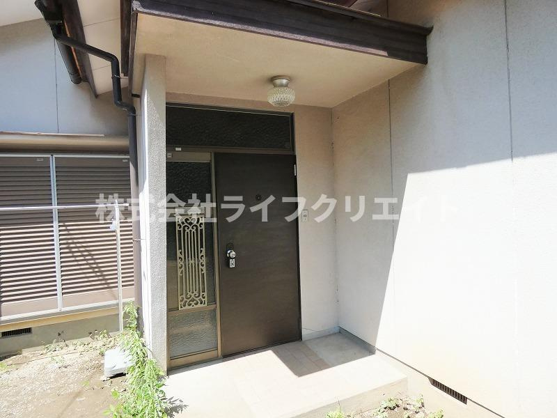 三沢2丁目平屋のエントランス