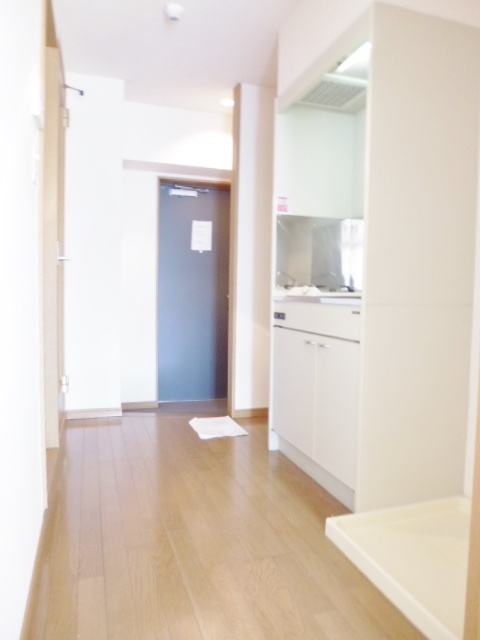 Ｔ－ＨＡＵＳの居間・リビング|キッチンスペース