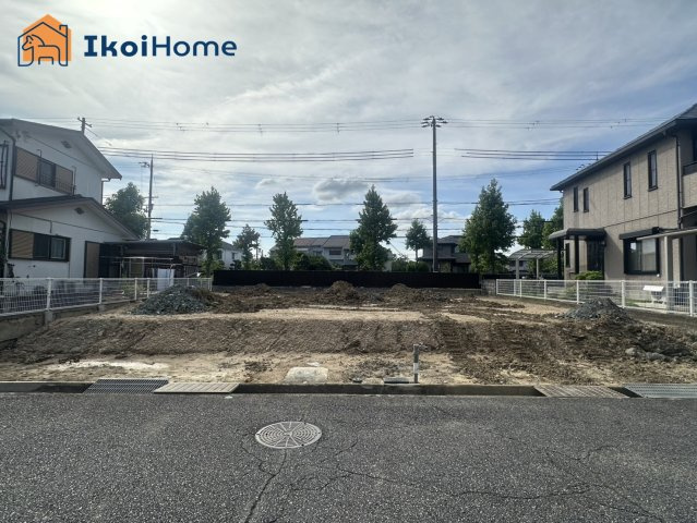 神戸市西区春日台2丁目　2期2号棟　新築戸建の駐車場|●年中無休：見学時間9:00～20:00・当日予約可●駐車場は2台になります。自転車やバイクも可！
