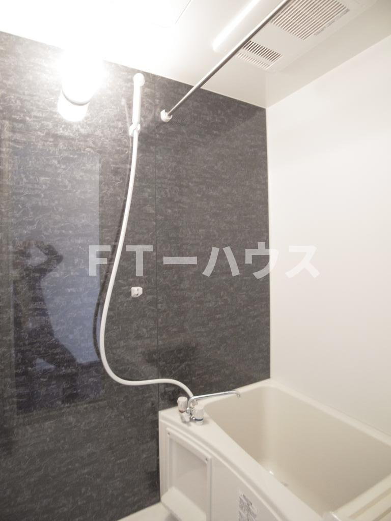 ＮＹ　Ｓｑｕａｒｅ　Ｆｕｎａｂａｓｈｉの浴室