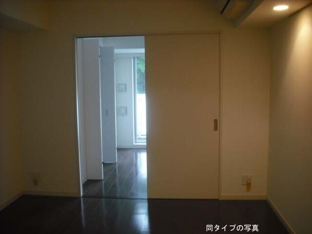 【居間・リビング】エスティメゾン東新宿