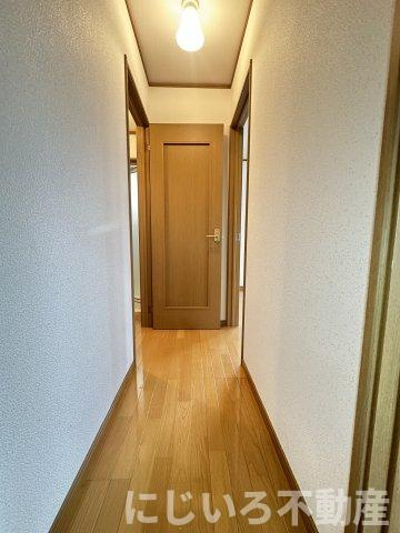 ハーブメゾン多田Bの玄関