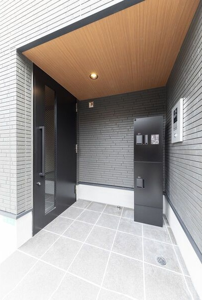 Casa feliz平野東のエントランス