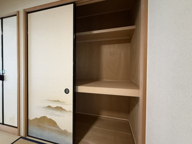 西区比良3丁目戸建の収納
