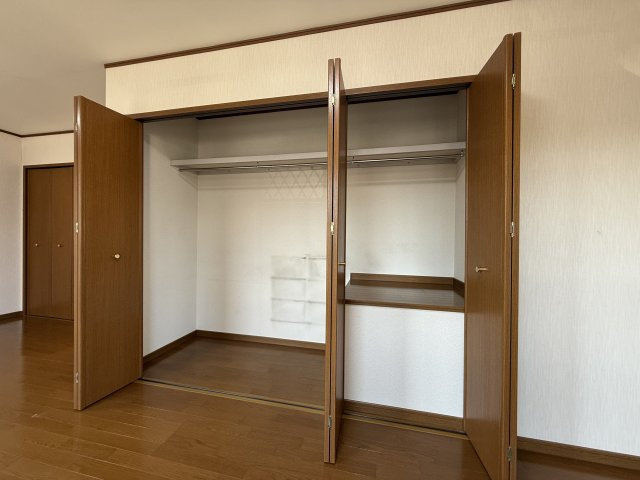 西区比良3丁目戸建の収納