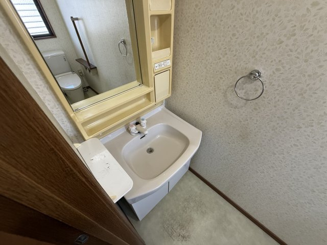 西区比良3丁目戸建の洗面所|２F洗面
