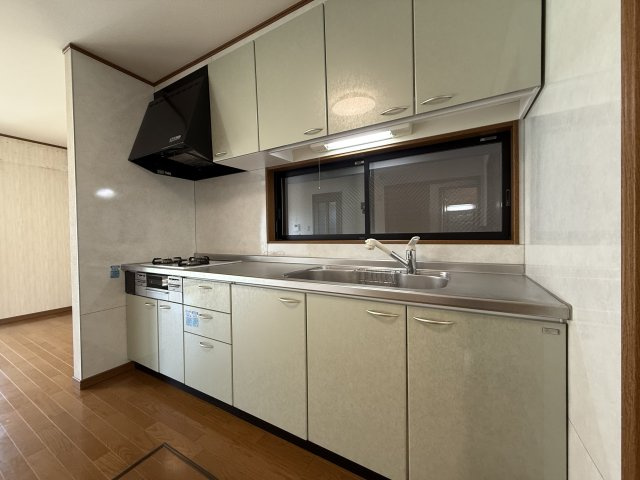 西区比良3丁目戸建のキッチン