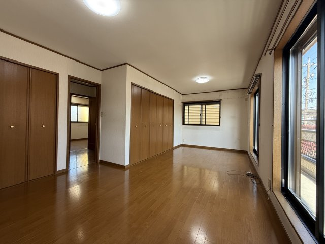 西区比良3丁目戸建の洋室