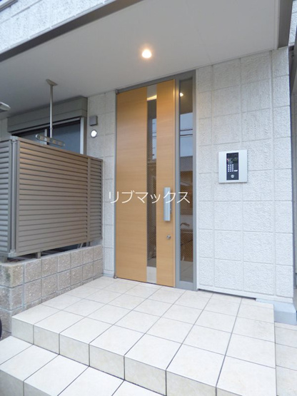 当店は家主強制でない場合、消毒・抗菌代や安心サポート代など不要費用は一切不要。オンライン案内可。