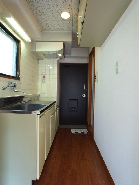 アーク境南町の玄関