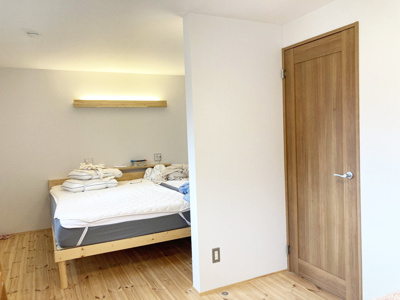 【洋室】 | 手稲区稲穂4条5丁目　中古戸建 | 6帖洋室はエアコン付きの快適な洋室♪