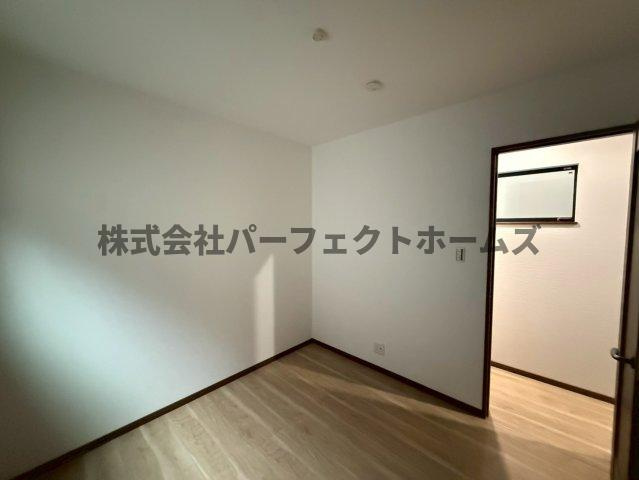 須山町戸建　賃貸の洋室|ゆったりした洋室です