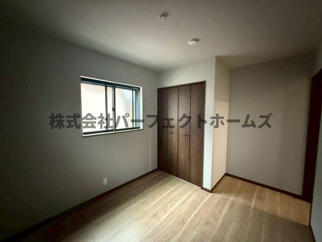 須山町戸建　賃貸の洋室|広々とした洋室です