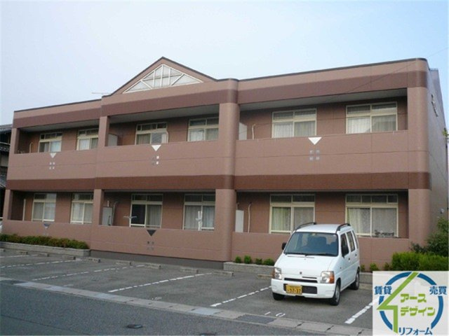 ファインシャトーの駐車場