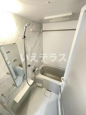 リブリ・中山手の浴室