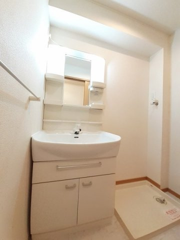ポルトルーチェの洗面所|洗面所です