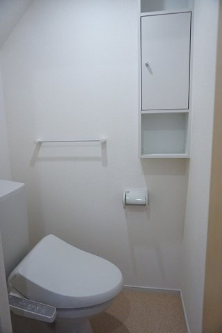 エヴェリーナⅢのトイレ|ゆったりとした空間のトイレです