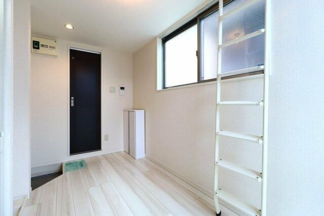 ファーストハウス北新宿の居間・リビング