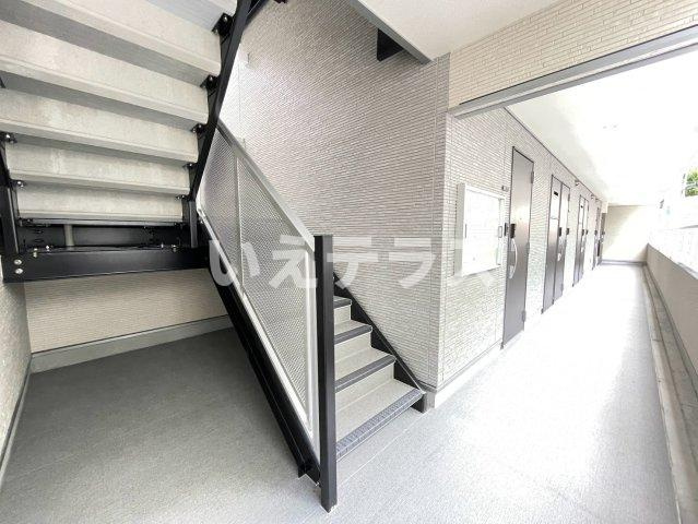 リブリ・中山手のロビー
