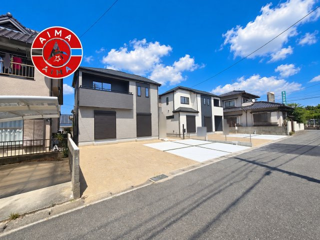 古賀市千鳥2丁目第1-2棟（A号棟）の前面道路含む現地写真|見学の時間などお気軽にお問い合わせ下さい。