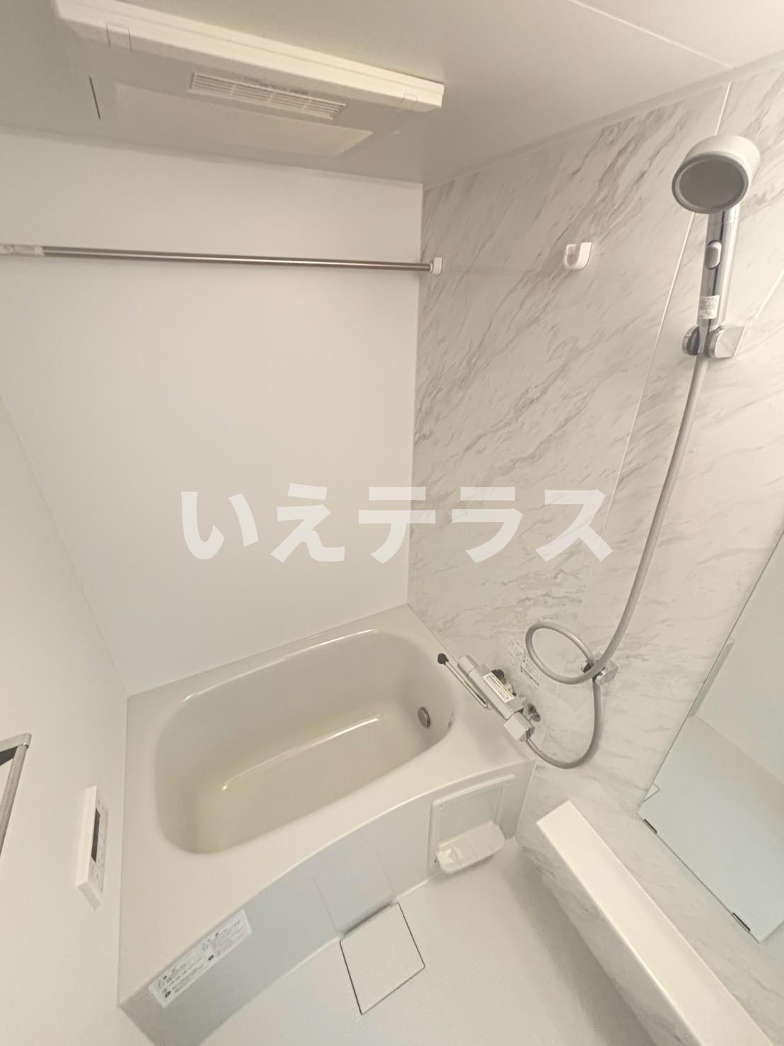 リブリ・中山手の浴室