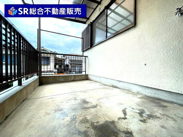 北石切町中古戸建の設備|バルコニーには洗濯機置場もございます！