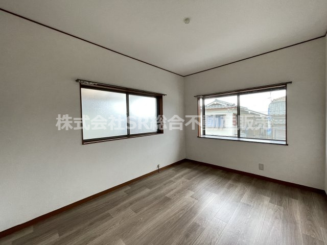 北石切町中古戸建の子供部屋|3F　6.0帖。子供部屋などにもご利用いただけます！