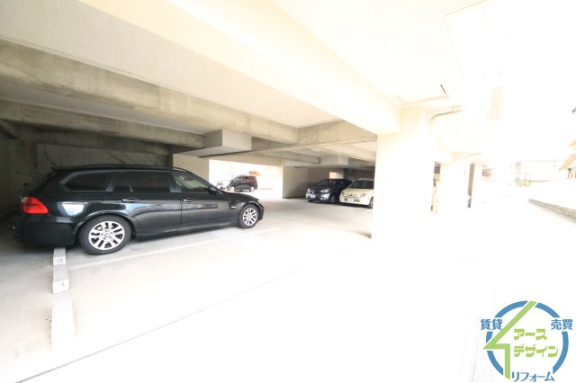 清秀レジデンスの駐車場|※類似写真