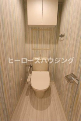 【トイレ】 | ラポール春日 | ※同タイプの写真となり、実際のお部屋とは異なる場合があります