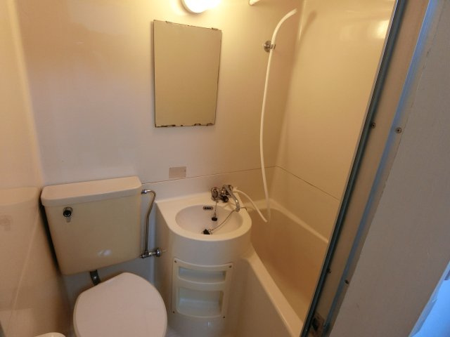 ホワイトコートカヤの浴室|他のお部屋の参考写真となります。