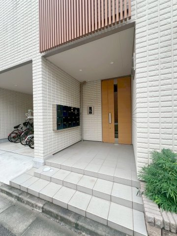 オルシア飛鳥山のエントランス