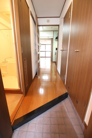 ベルク田端の玄関