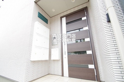 【エントランス】 | レズワンガーデン | オートロック付きで安心♪