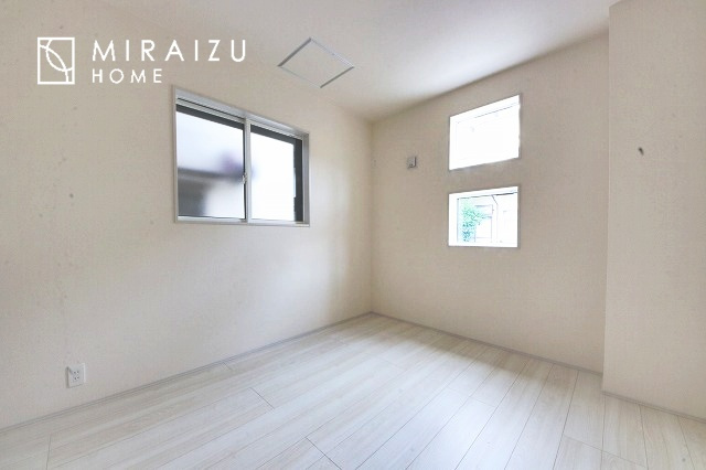 【子供部屋】 | 居心地の良さそうなリラックスできる空間。独立性のある建物ですので、ご自分の時間を大切にしたご家族様にぴったりです！